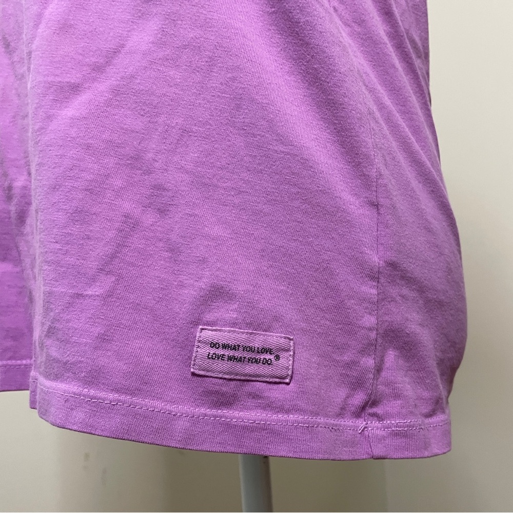 Life is Good Small Pink Mountain Mama V-neck Graphic Tee 100% Cotton Crusher Tee - Picture 7 of 14